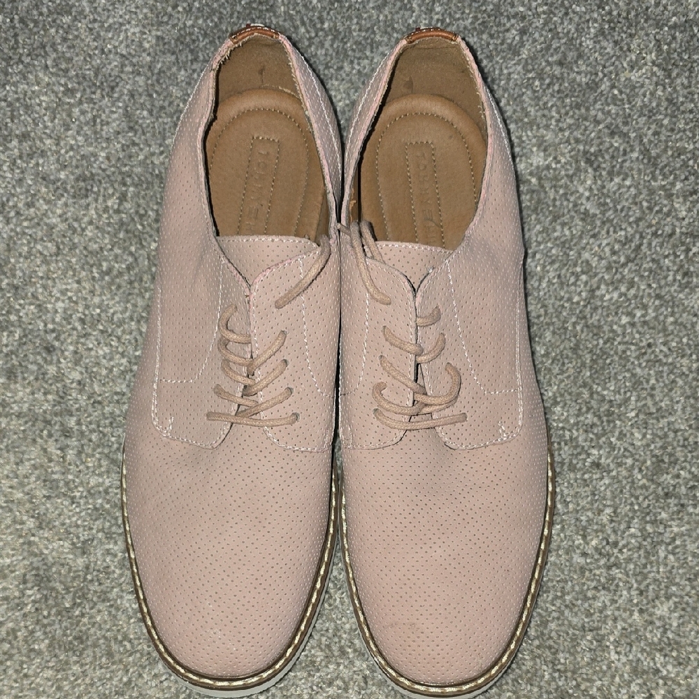 Elegant Pink Oxford Shoes for Men